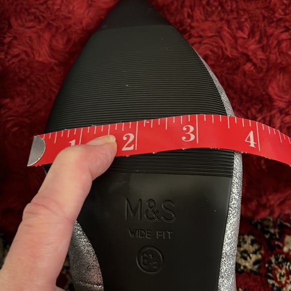 NWOT display heels size 11 or 12 - Picture 5 of 8